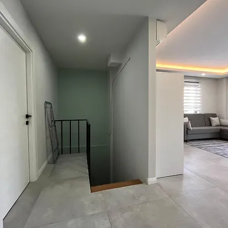 Aparthotel Lara Art D.1 4*