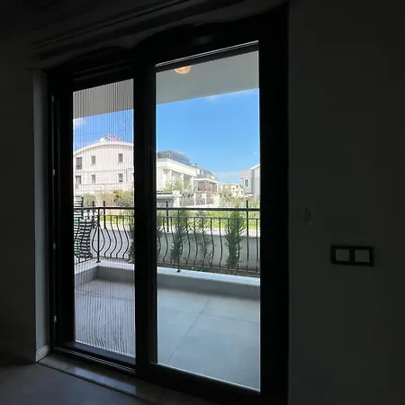 Lara Art D.1 アパートホテル 4*